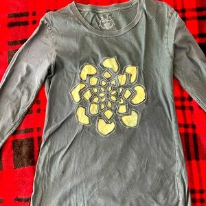 Women’s Shirt Large